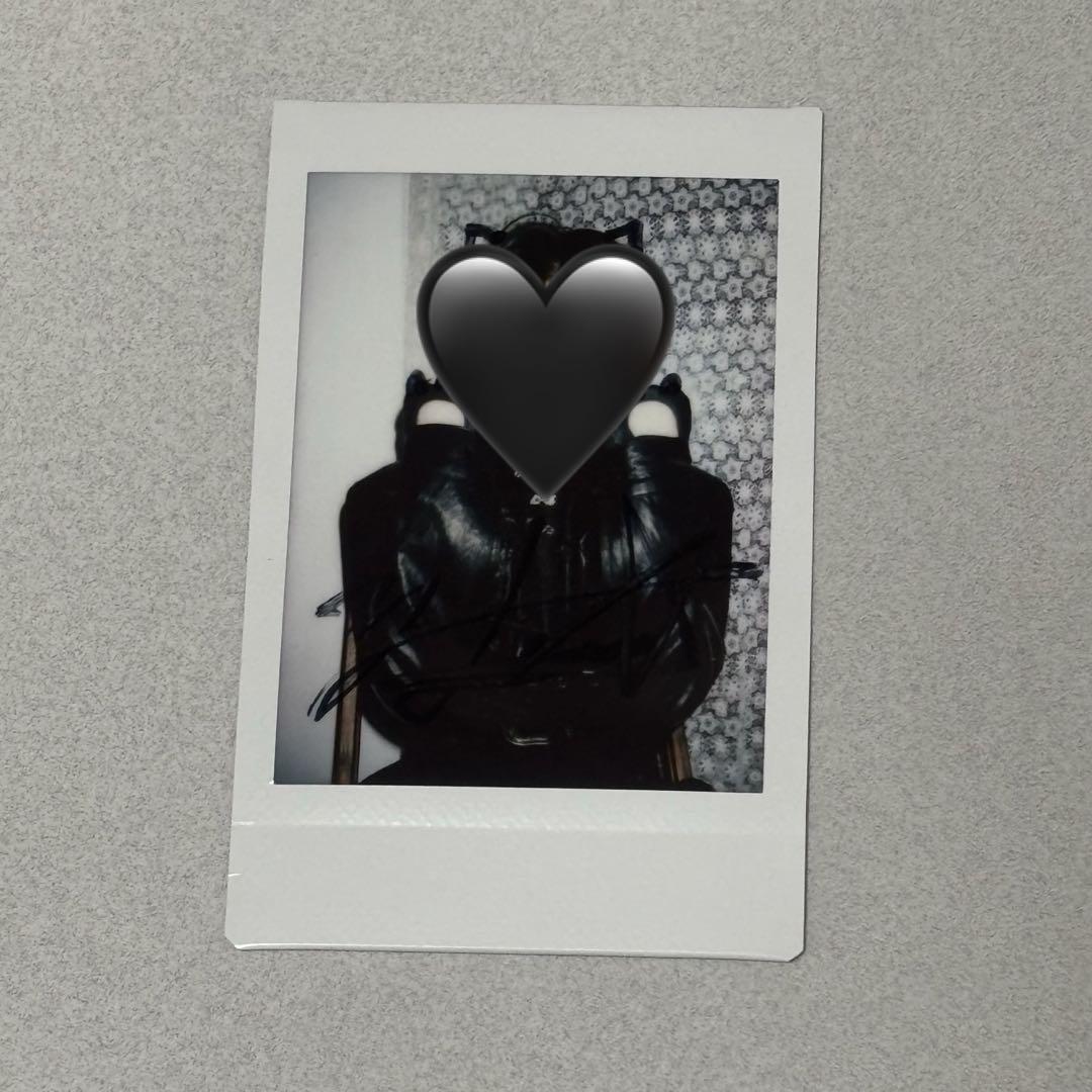 

[USED] Final price reduction ONEPACT Yedam Polaroid