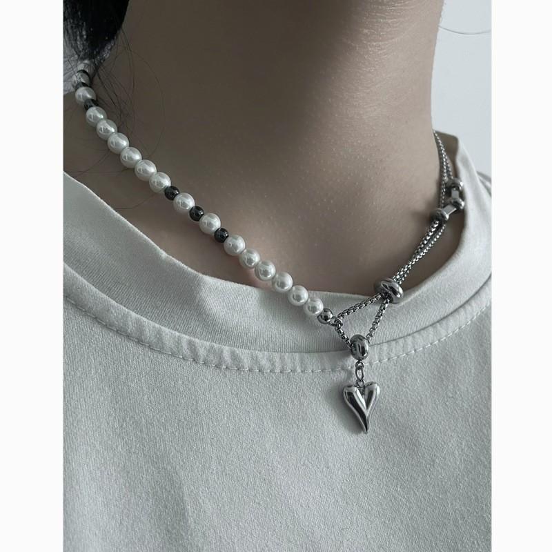 Chinese Vintage Heart Pendant Necklace With Handcrafted Bead Chain For Men And Women