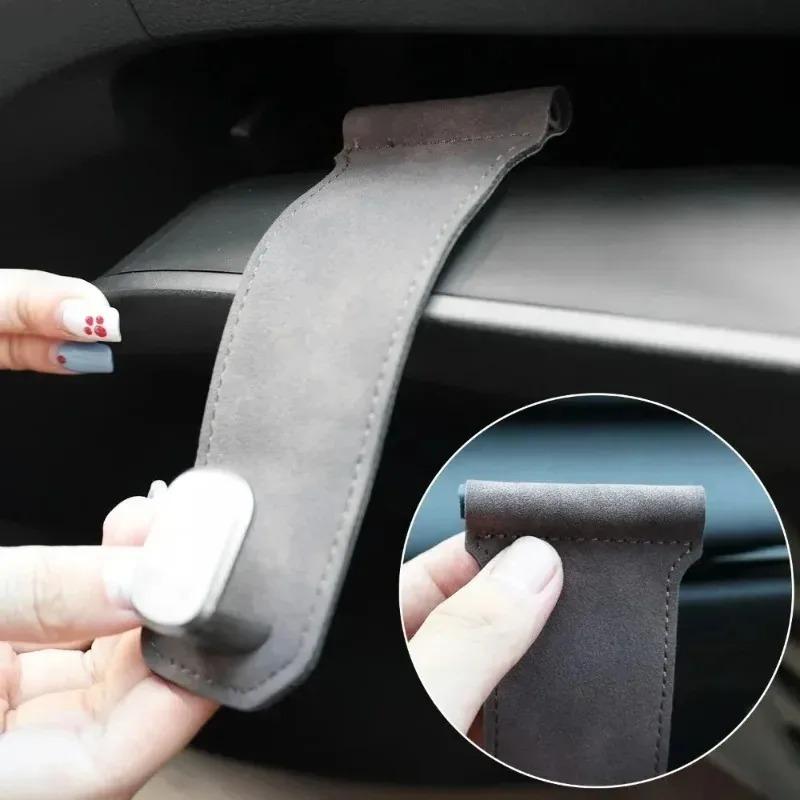 Car Seat Headrest Hook Universal Hidden Auto Hook Plastic and Leather Hanging Hooks Interior Seat Back Hanger Hook Accessories