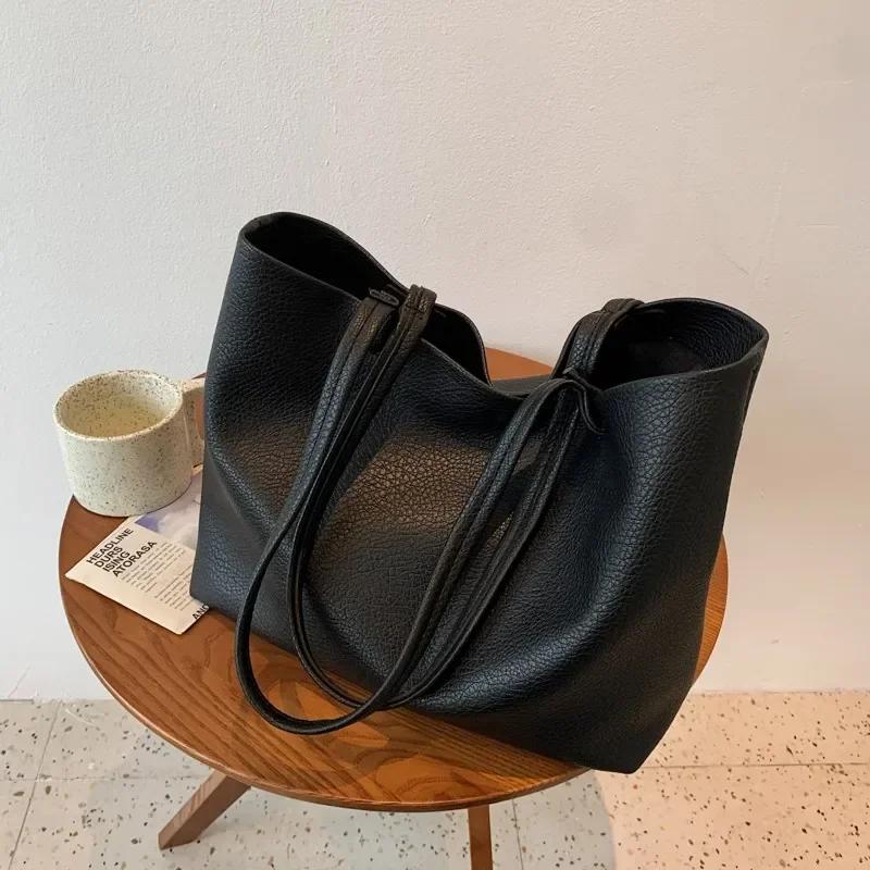 New Solid Plutonium Sweet Shoulder Bag for Women High-end Retro Versatile Bag Hot Sale Large Capacity Casual Travel Bag