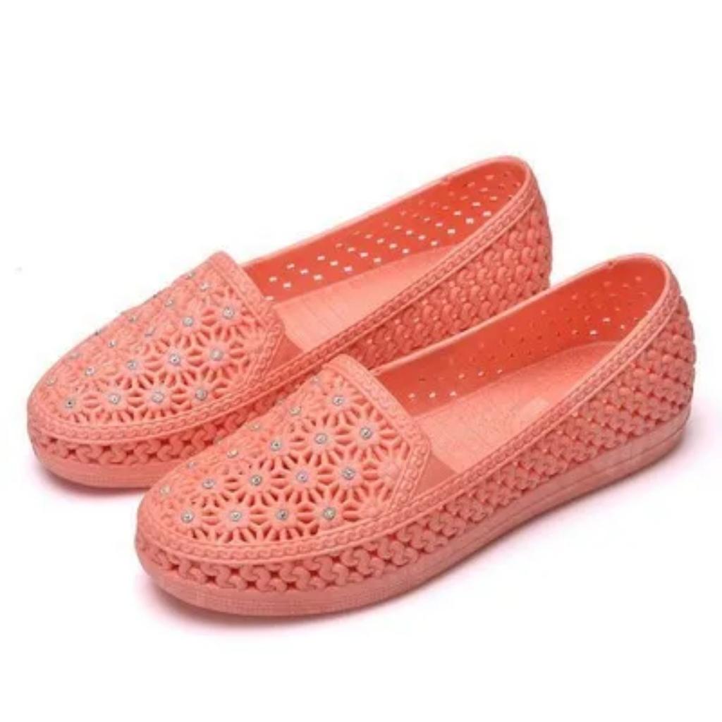 Flats Shoes Women Hollow Out Slip On Casual Nurse Shoes Summer Loafers Female Sandals Shallow Beach Breathable Zapatos