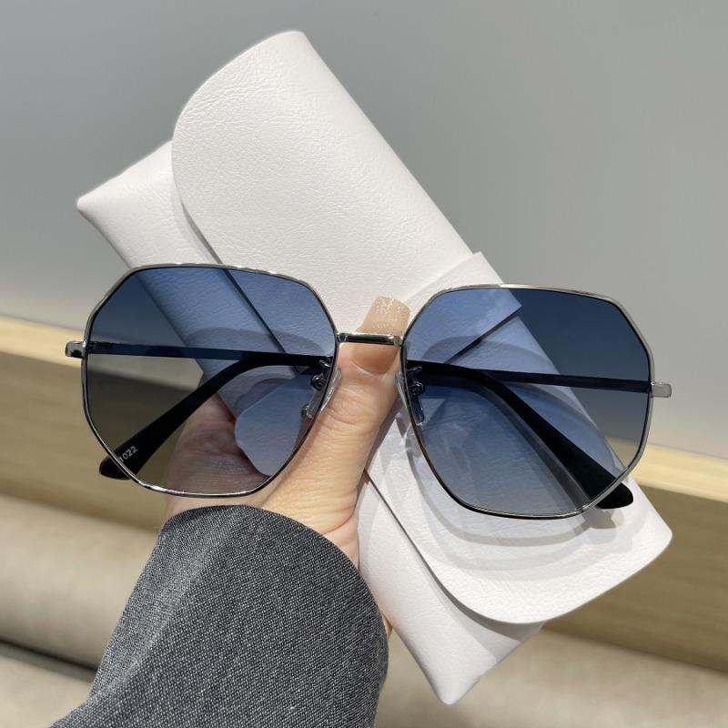 New Metal Men Sunglasses Brand Designer Sun Glasses Vintage Women Female Classic Driving Eyewear UV400