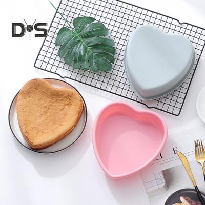 Stampo per torta da 4/7/9/10 pollici, stampo per teglia da forno in silicone flessibile antiaderente a forma di cuore fai da te
