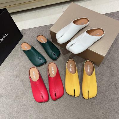 Été et Automne Nouvelle Tendance Mode demi-chaussons à bout fendu Petites chaussures en cuir Chaussures à semelle souple pour femmes Pantoufles Confortables Enveloppantes