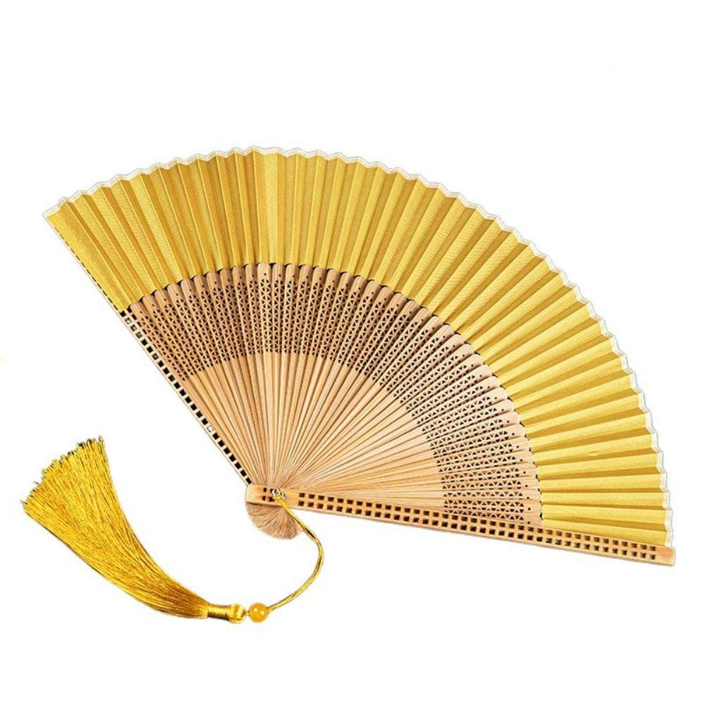 Классический складной бамбуковый веер с кисточкой, резной, ретро, ручной, китайский складной веер, полый держатель, антикварный складной веер, японский