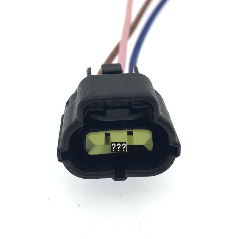 XBP100190 Compatible Three-Pin Brake Light Socket Bulb for Land Rover Models AMR1422/MA939976-TA975885