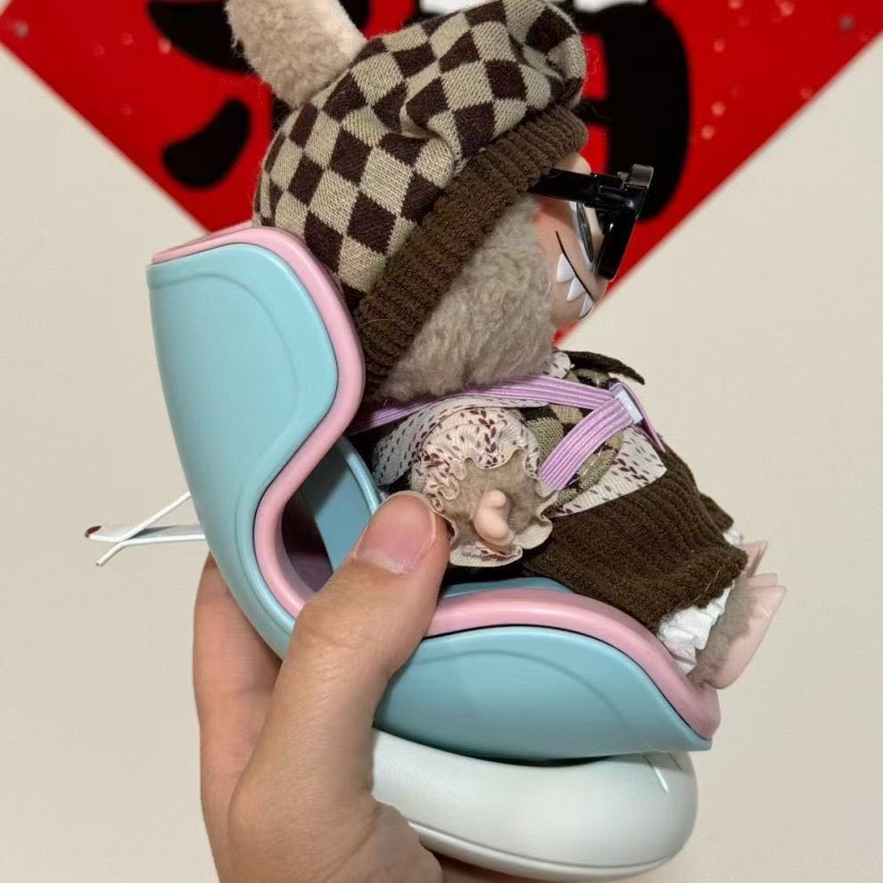 1 Stück Labubu Stuhl, Kompatibel mit Autositzmodell, Dekoratives Spielzeug, Kreatives Geschenk