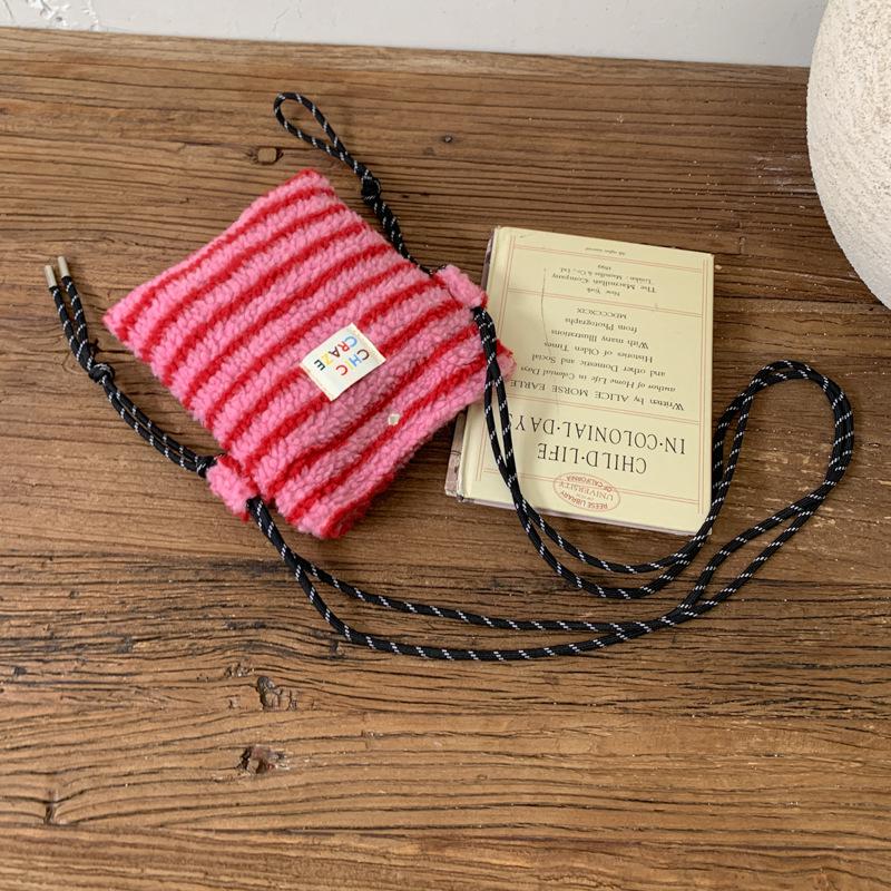 Plüsch Umhängetasche im koreanischen Stil mit Regenbogen-Punkten in Rosa für Mädchen