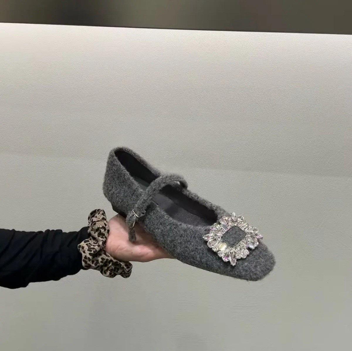 

Французский темперамент, легкие роскошные стразы, пряжка, односложный дизайн, ремешок, бархатные женские туфли Мэри Джейн на высоком каблуке 35 серый