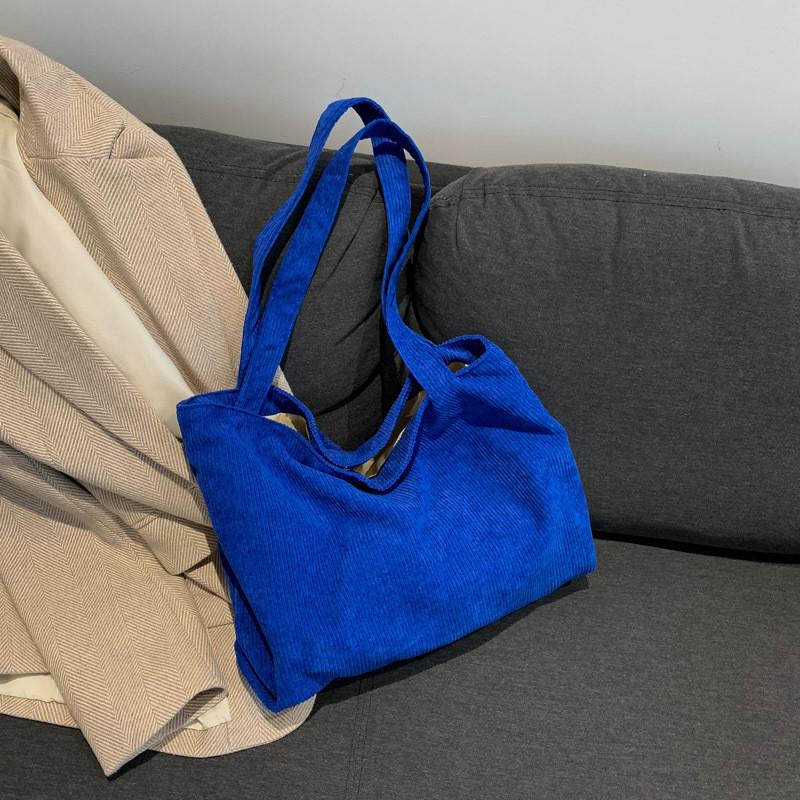 Stylish And Versatile Korean Style Large Capacity Lightweight Tote Bag For Women