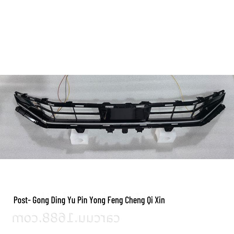 2024 Toyota Camry Sport Grille & Fog Lights: Daytime Running & Flowing Turn Signals
