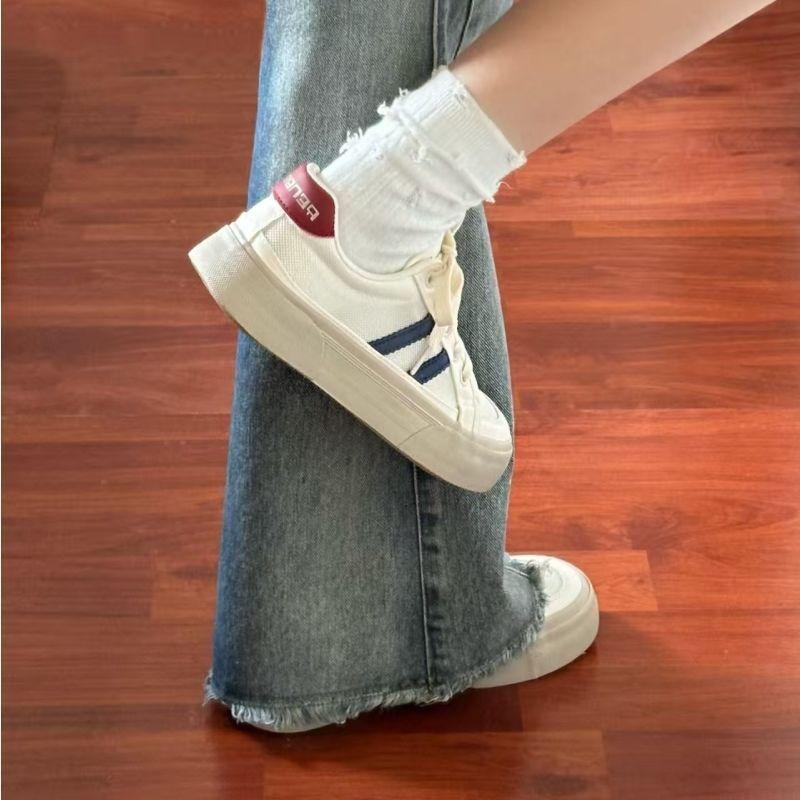 

Mesh flat bottom breathable little white shoes women s versatile new thin baseplate shoes soft sole casual sports shoes 40