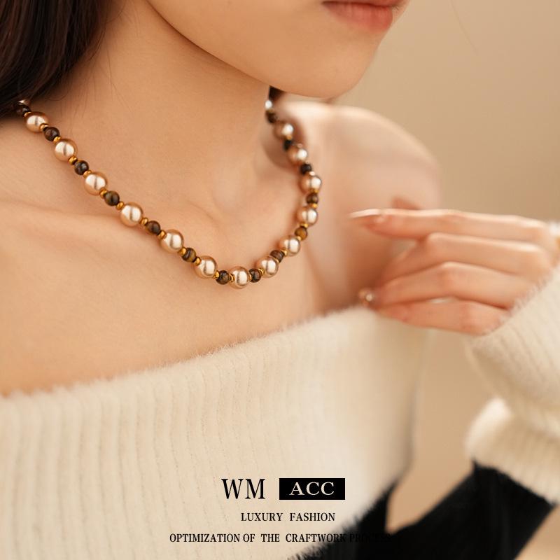 Pearl Beaded Clasp Necklace - Retro French Style for Autumn/Winter