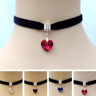 Srdce viktoriánský náhrdelník Vintage Goth Sametové módní přívěsky Chokers