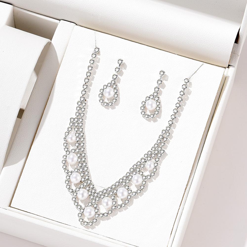 

Набор из 3 предметов женское сверкающее ожерелье из меди с цирконами и стразами, серьги, модный универсальный креативный набор с темпераментом