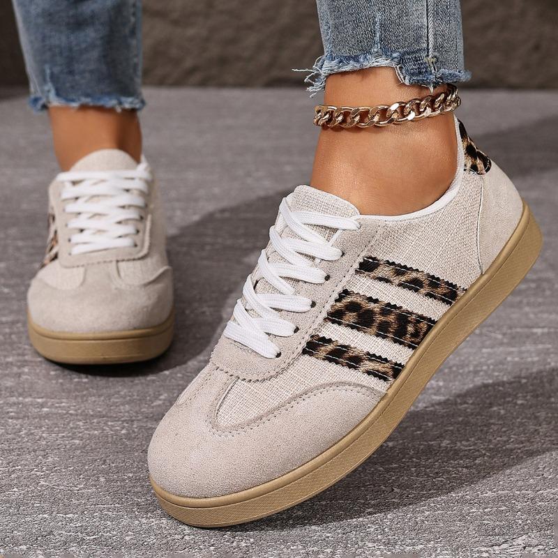 Women's Wide Width Leopard Print Sneakers - Round Toe Lace-Up Retro White Shoes, Casual Fashion Flats for Everyday Wear