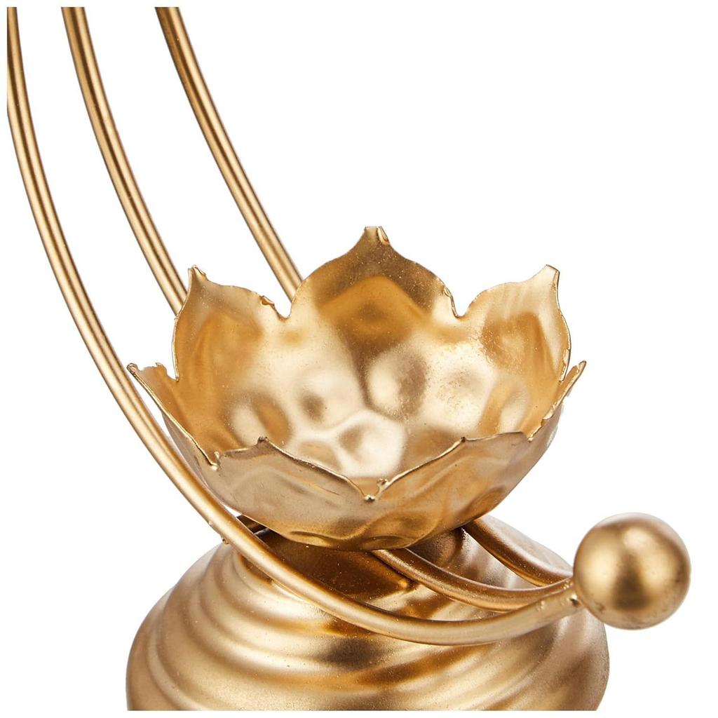 Designer Teelichthalter aus Metall für Heimdekoration & zum Verschenken, Gold