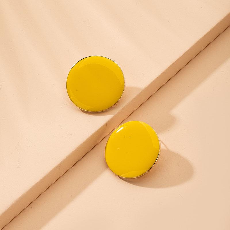 European Street Style Women's Trendy Stud Earrings - Versatile, Simple, and Popular Internet Celebrity Drops