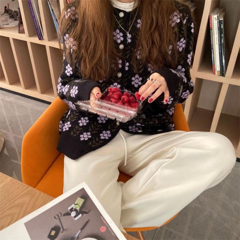 Vintage Jacquard Knitted Cardigan Women's Thick Warm Coat Long Sleeved Single Breasted Knitwear Casual Loose  Gentle Sweet Commuting Top Autumn Winter