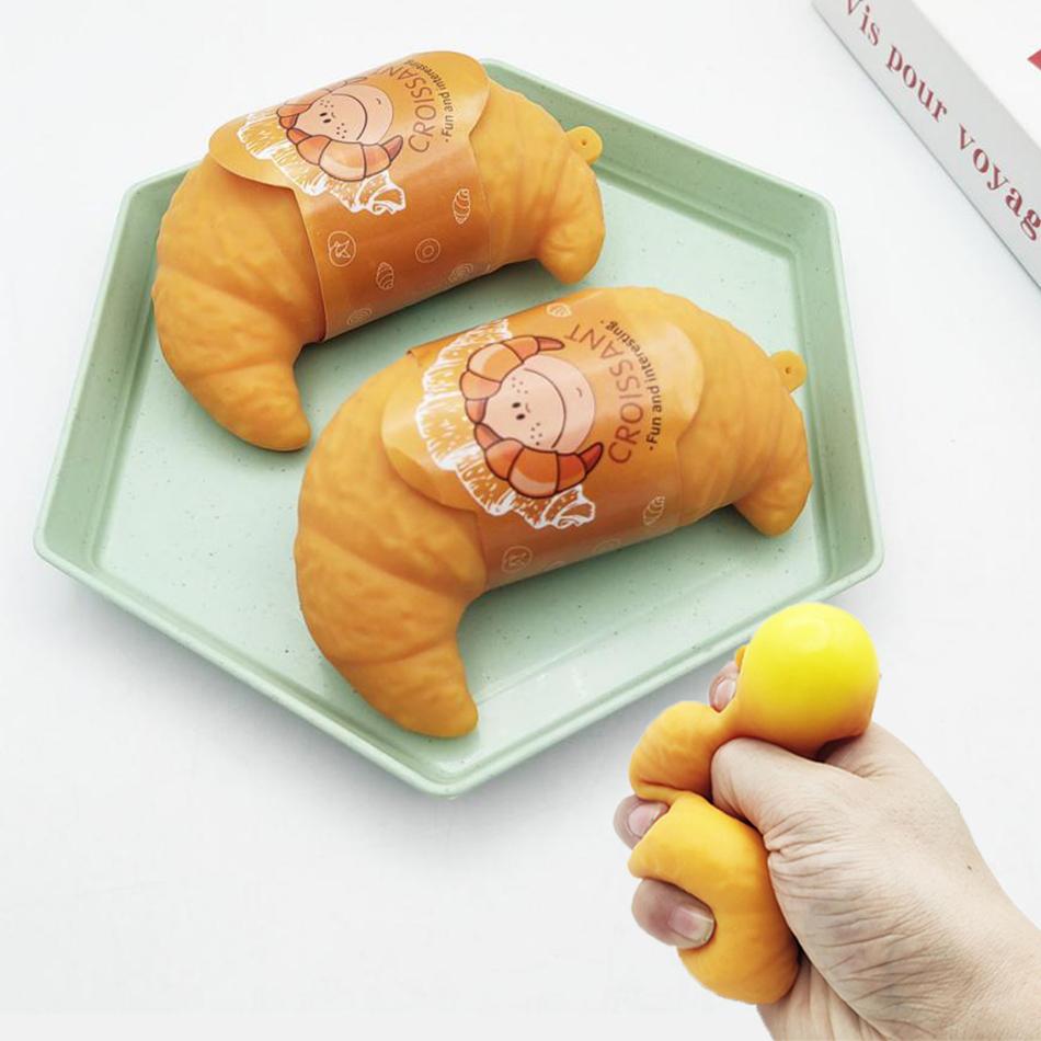 In Stock Novelty Croissant Bread Stress Toys Lifelike Food Stress Relief Squishies Cute Soft Flour Pinch Toy Funny Squeeze Gifts