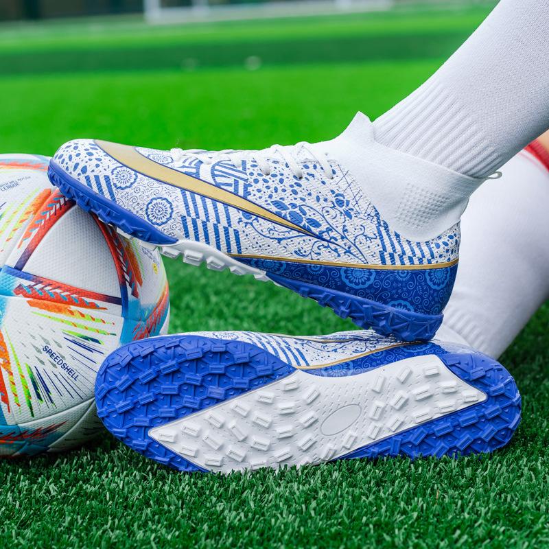 New High-top Football Shoes with Broken Nails, Youth and Students Training Shoes, Long Nails, Sports Shoes.