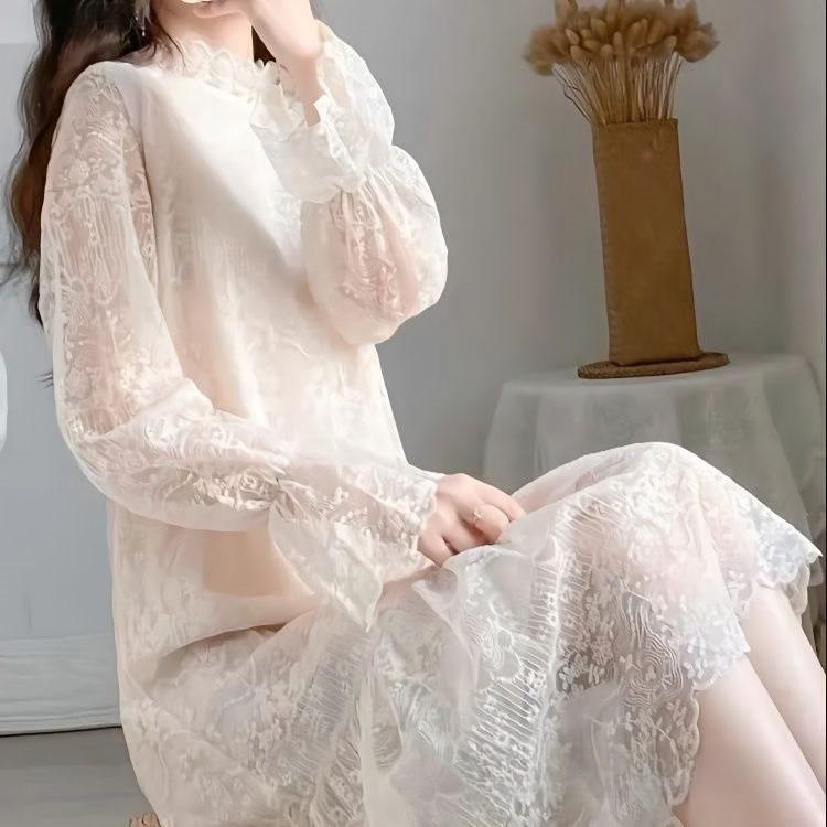 Spring 2025 Lace Bodycon Dress With Long Sleeves For Plus Size Women