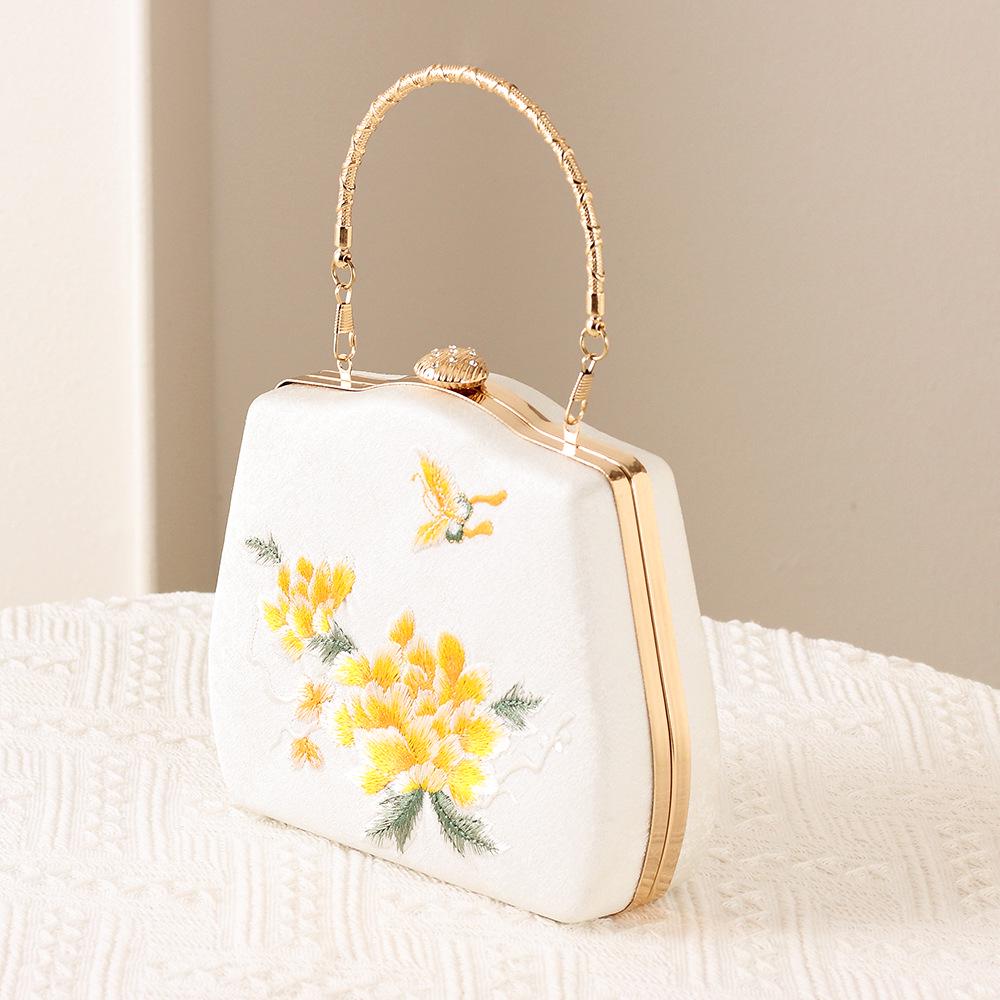 

Ancient Style Embroidered Round Crossbody Bag – Chinese Hanfu & Qipao Handbag