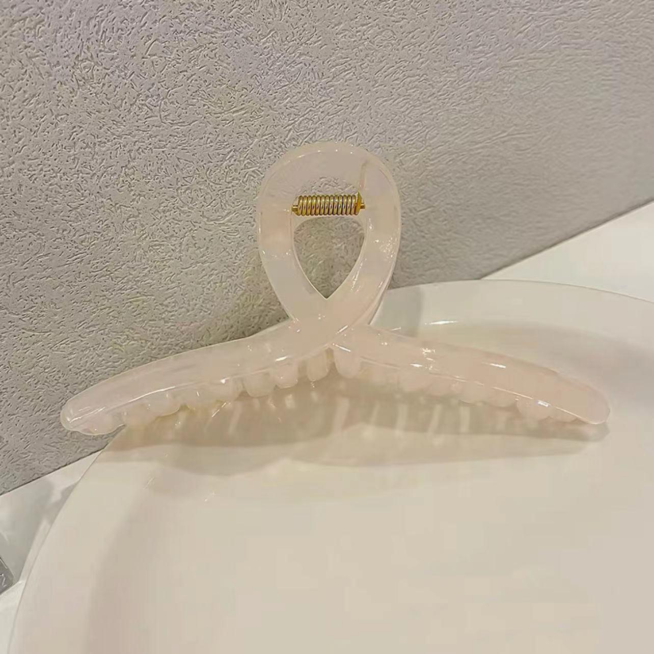 

Extra Large Double-Sided Bow Grab Hair Clip: High-End Updo Accessory for Women.