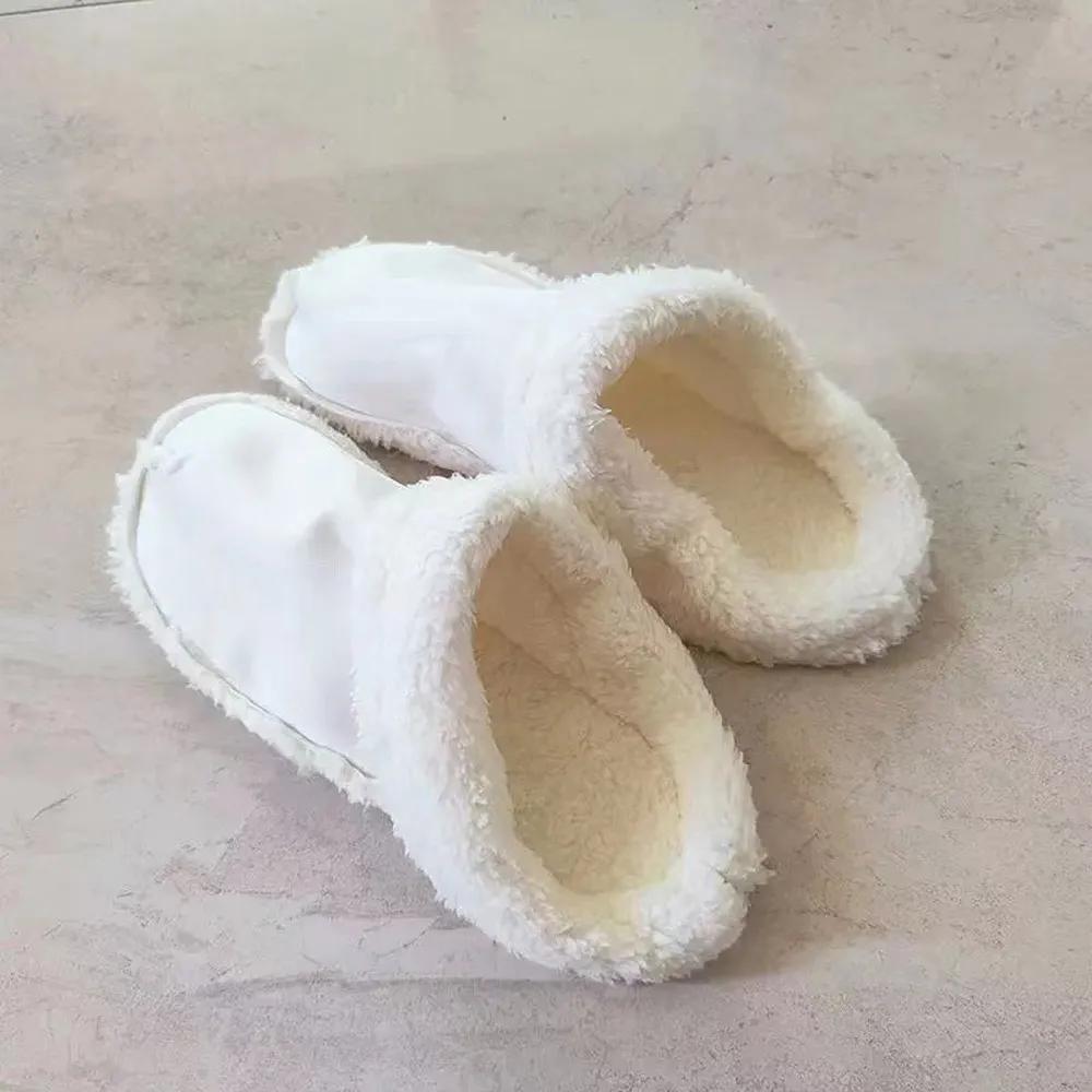 Crocs detachable fur lining, kids compatible
