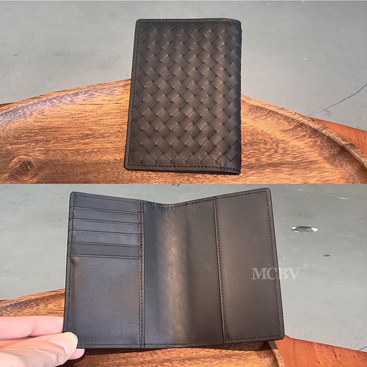 

MCBV Мужской короткий плетеный кошелек из коровьей кожи - вощеный, с гравировкой, горизонтальный двойной держатель для паспорта, модный стиль passport holder чёрный