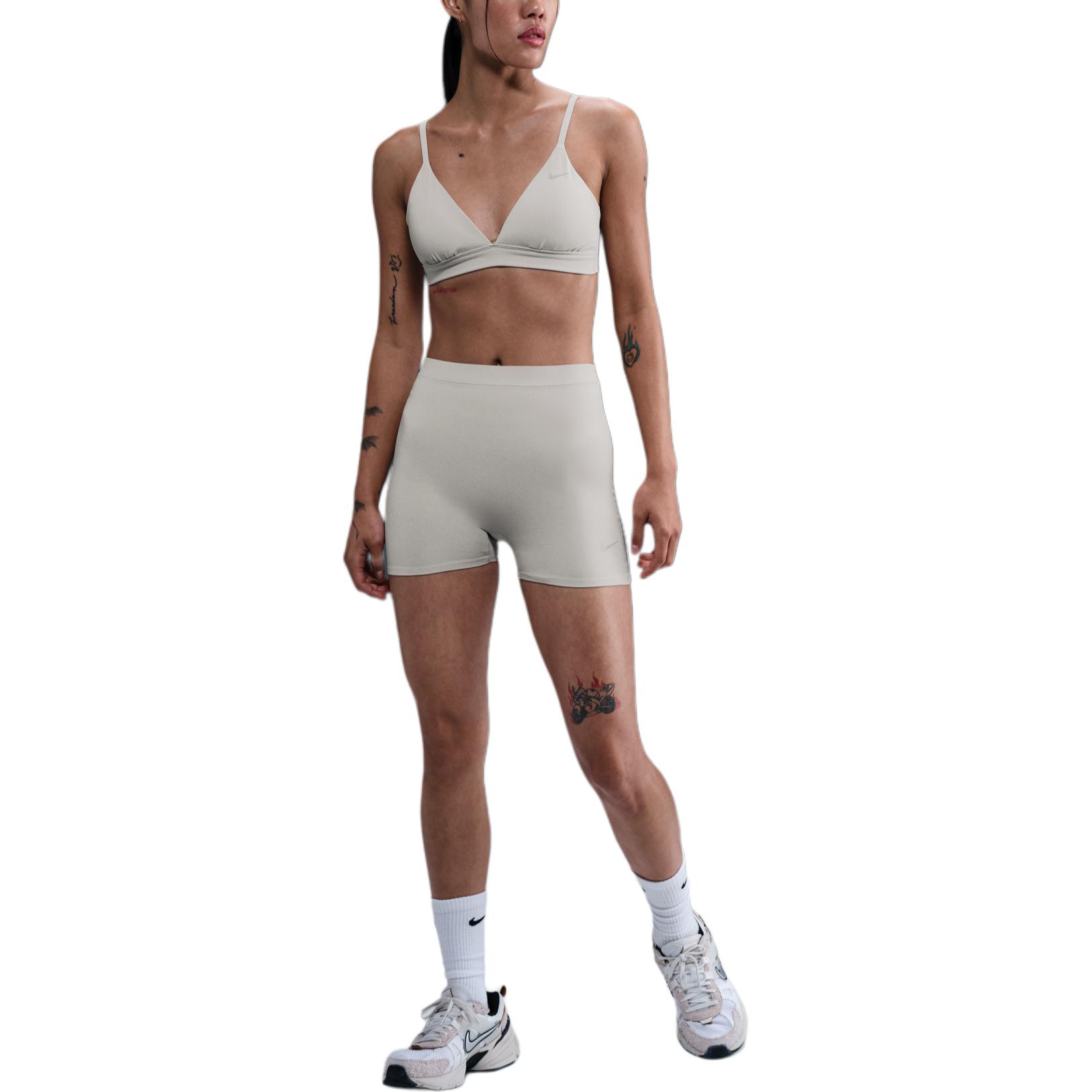 

Nike Однотонный треугольный спортивный бюстгальтер женское нижнее белье Молочно-белый HQ7004-104 S