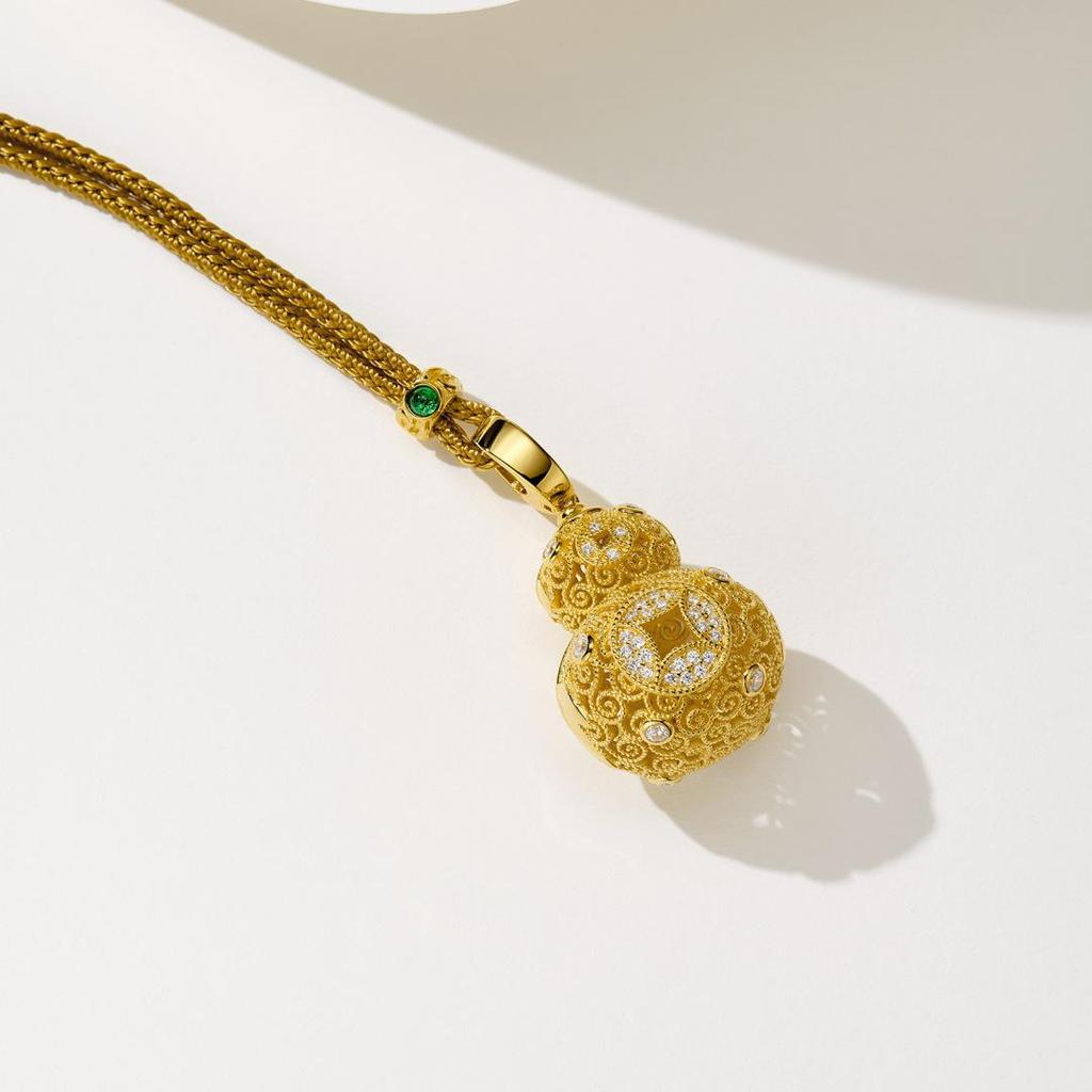 Openwork Cloisonné Gourd Pendant Necklace with 925 Silver and High-Carbon Diamond