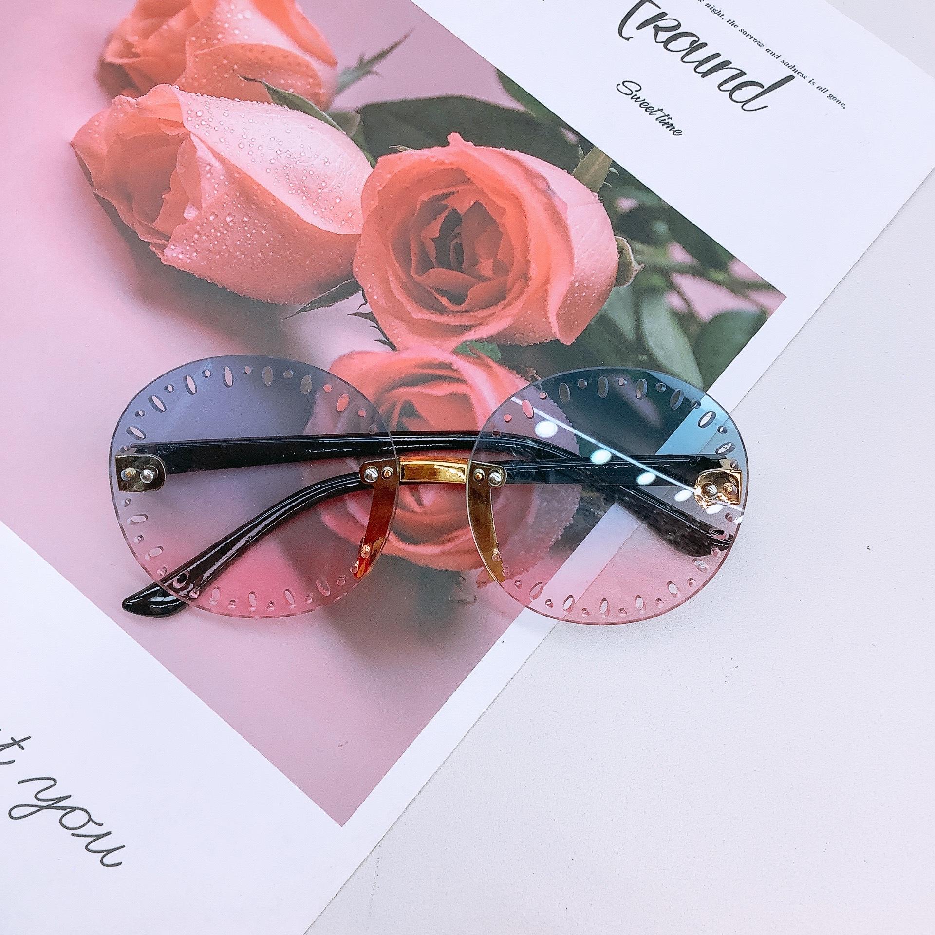 

Модные детские солнцезащитные очки без оправы, персонализированные родительско-детские милые вогнутые детские солнцезащитные очки, детские очки