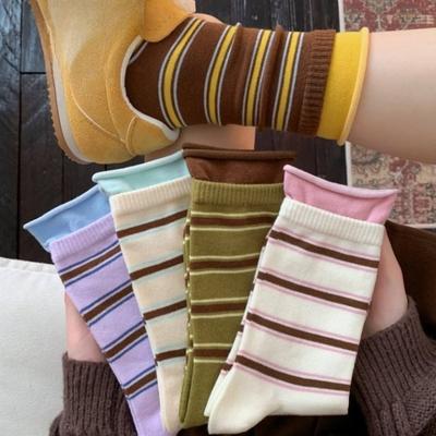 Trendige Herbst- und Winter-Rollsocken mit Doppelripp-Streifen in Mid-Calf-Länge für Damen, doppellagig locker, nicht eng anliegend, Schulsocken im Frottee-Stil