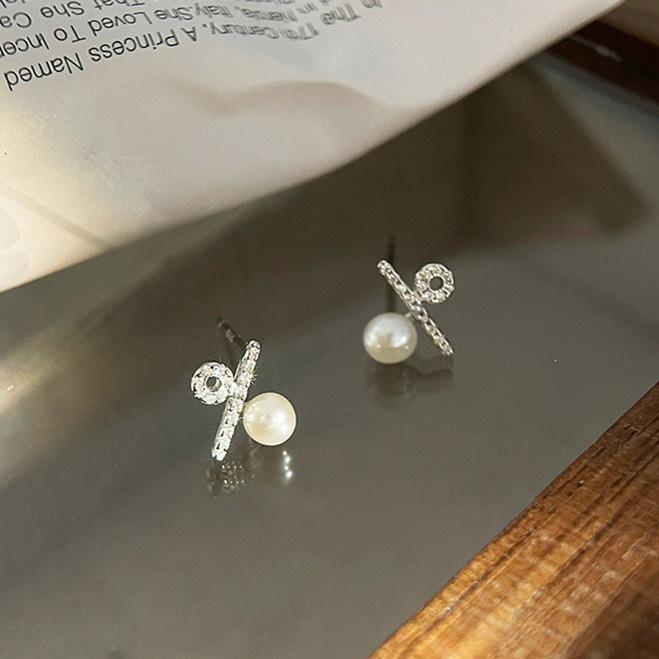 100% Love S925 Sterling Silver Stud Earrings: Niche Design with Shell Pearl & Zirconia.