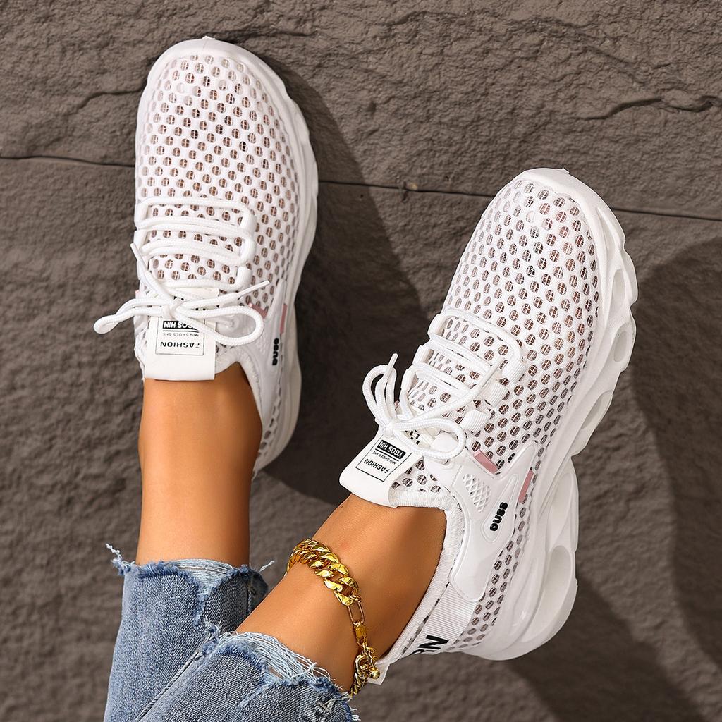 Shoes: Women's 2025 Summer New Casual Sneakers: Fly-Woven Mesh, Breathable, Lightweight, Soft Soles, Versatile Lace-Up Single Shoes