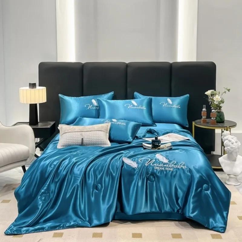 Summer Comfort Guaranteed:Ice - Silk Summer Quilt: Your Key To A Breezy Summer