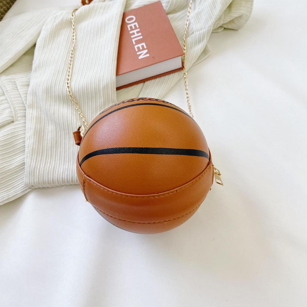 2024 Trendige Damen Basketball Umhängetasche im Western-Stil: Vielseitige, stilvolle, kleine runde Tasche