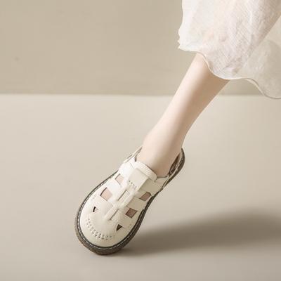 Zwei römische Sandalen für Damen 2025 neue Sommer-Mode Hausschuhe Taschenkopf halber Schlepp Lochschuhe schwangere Frauen Größe 34