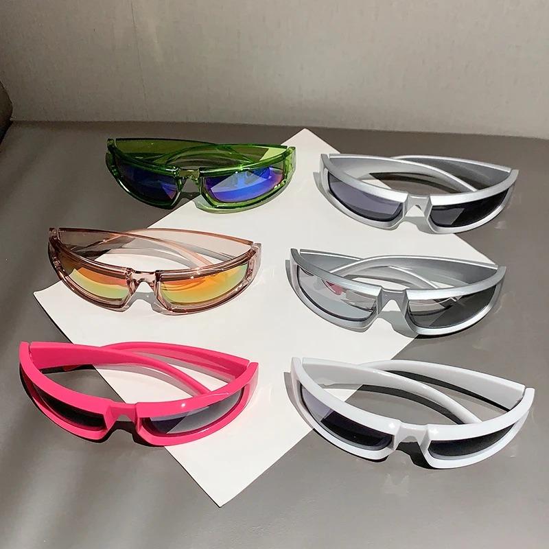 New in Y2k Punk Sunglasses Men Women Trendy Fashion Outdoor Mirror Shades Eyewear Popular Ins Cycling Goggle Sun Glasses