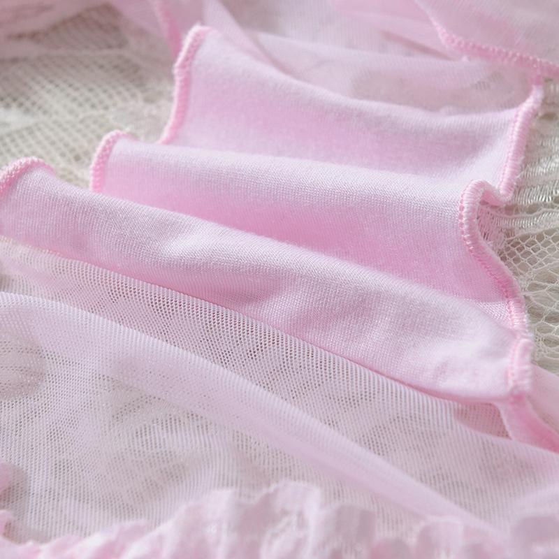 Erotic Panties Women Sexy Transparent Lace Exotic Briefs Underwear Hollow Out Ultra-Thin Thongs Exotic Lingerie Black