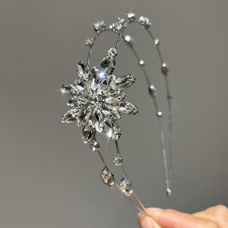 1Pcs Exquisite Water Diamond Snowflake Hair Hoop Bridal Banquet Headwear Daily Date Styling Light Luxury Hair Accessories