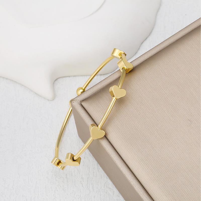 European and American Love Open Bracelet Fashionable Simple Light Luxurious Versatile Bracelet