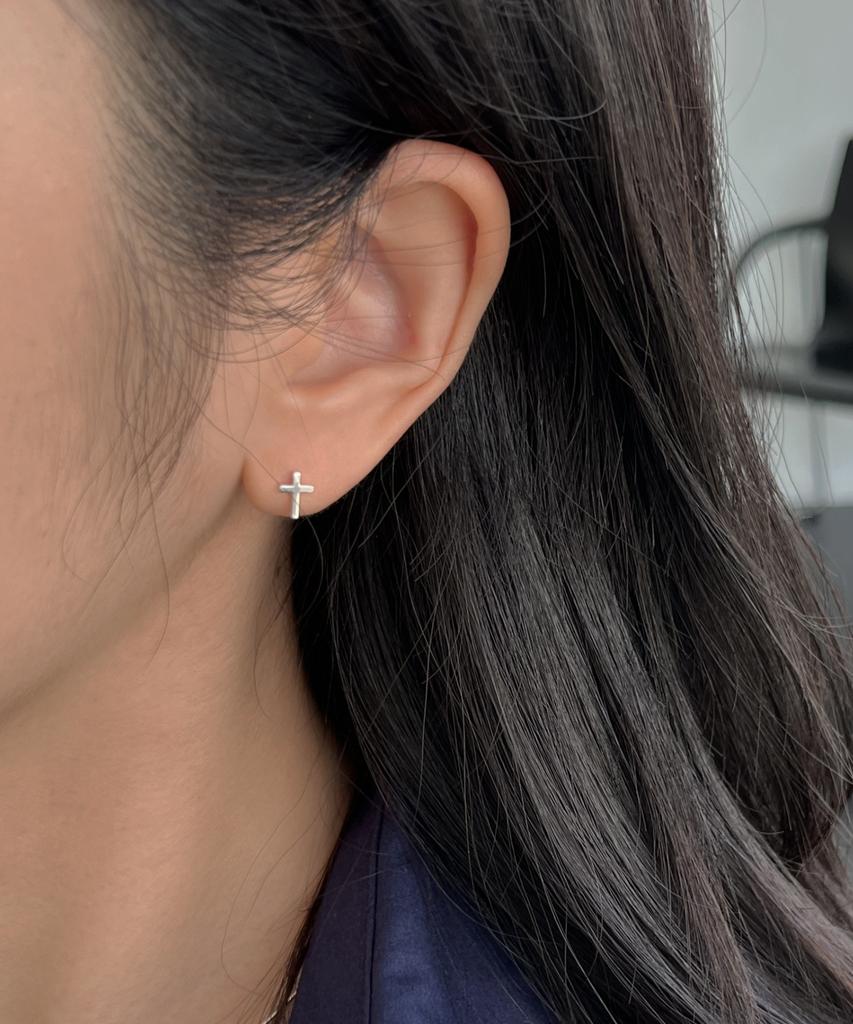 Baradu 925 Simple Cross Piercing (Single)