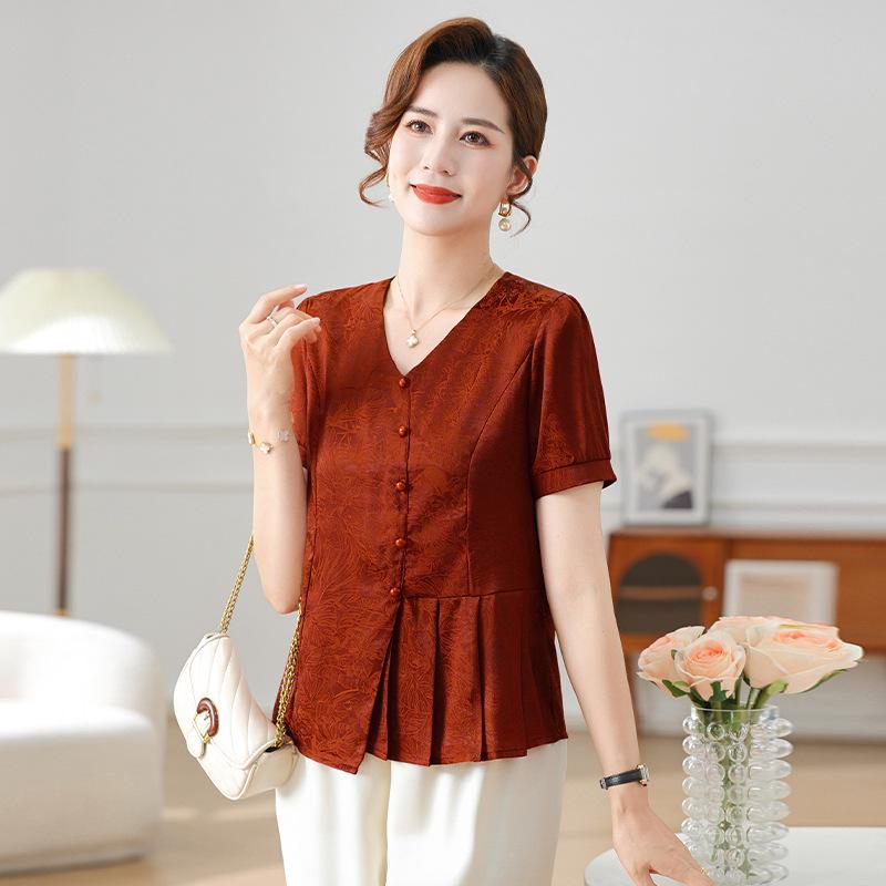 Stylish V-Neck Blouse for Middle-Aged Women - Elegant Summer Short-Sleeved Top 2026 Collection