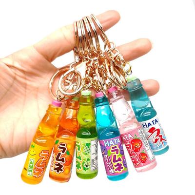 Japanische Murmeln Wackel Soda Schlüsselanhänger Miniatur Soda Getränk Anhänger Taschenzubehör