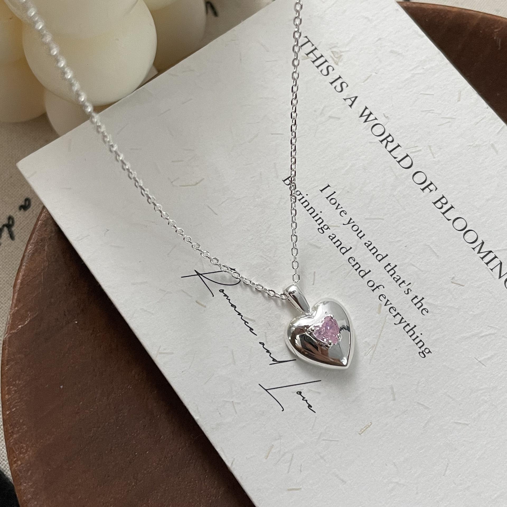 

South Korean version of S925 sterling silver love zircon necklace female niche design high-end ins style clavicle chain 925 sterling silver