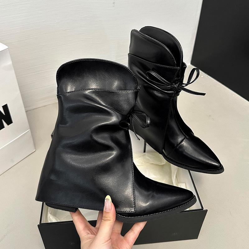 Wind Soft Leather Niche Design Pants Tube Boots Pointed Head Flat Bottom Splicing Thin V-mouth Short Boots Women's Spring Martin Boots