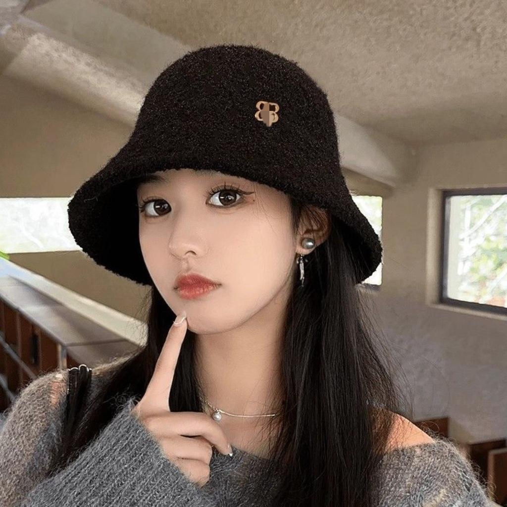 Hat Women's Winter New Bucket Hat Autumn and Winter Plain Face Small Bucket Hat Solid Color Warm Basin Hat Tide