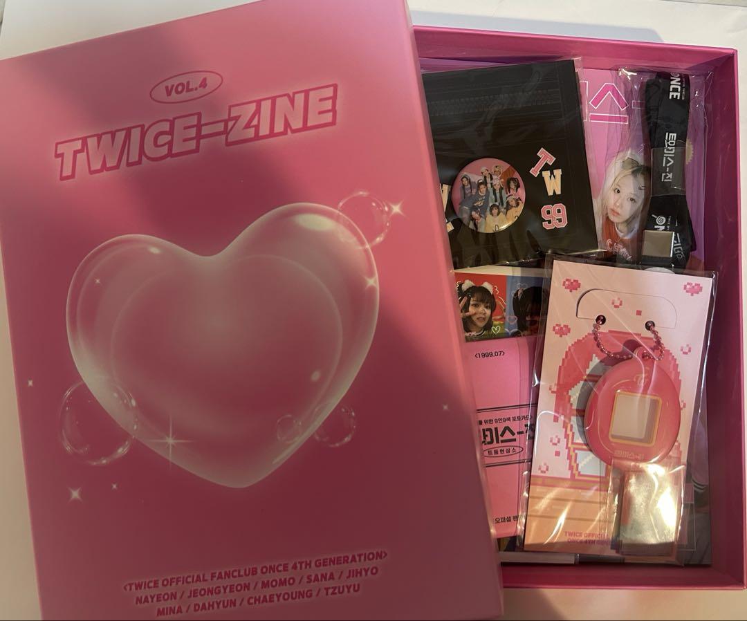 

[Б/У] Товары для 4-го поколения корейского фан-клуба TWICE